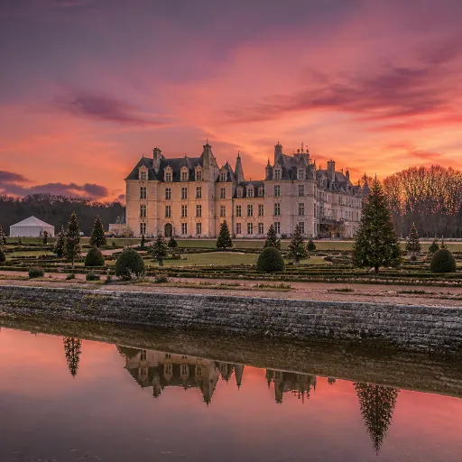 Un Noël royal dans les châteaux de la Loire : coulisses, nocturnes et expositions d’exception